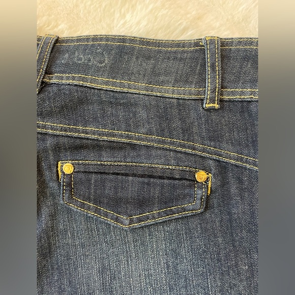 Cache Jeans. - Picture 8 of 11